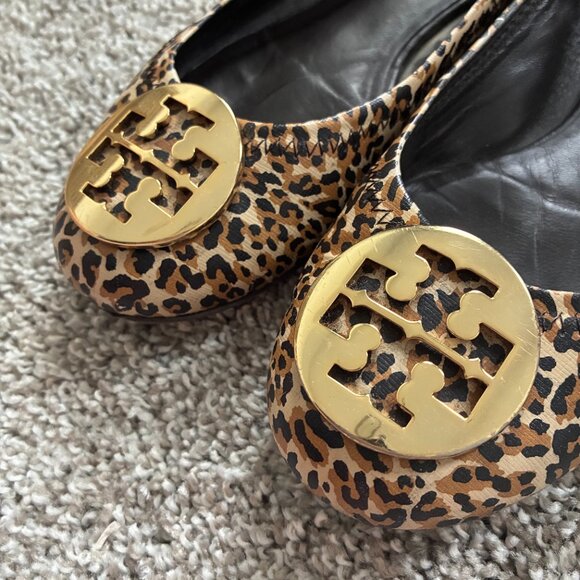 Tory Burch Reva Mini-Leopard Printed Ballerina Flats - Picture 6 of 9